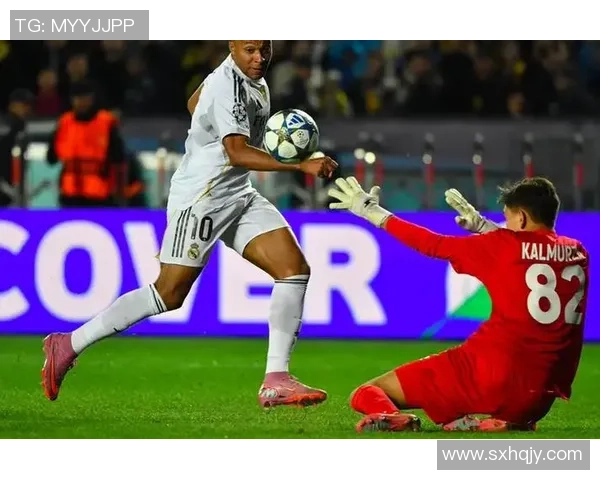 英超激战：皇马小胜AC米兰帽子戏法引爆全场精彩瞬间回顾