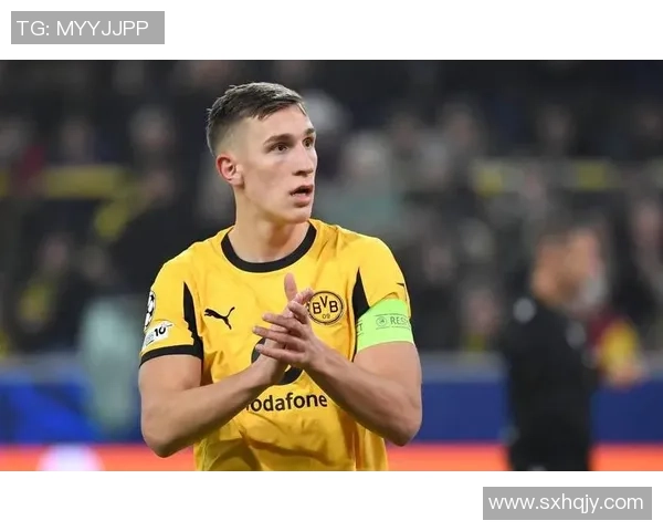 西甲精彩对决多特蒙德狂胜曼联帽子戏法点燃全场激情