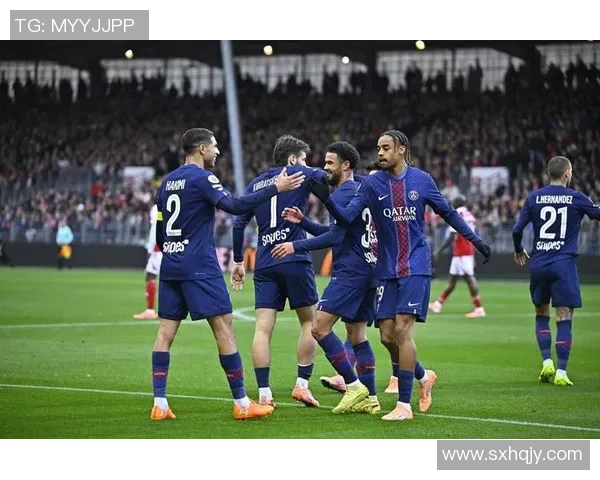 欧联杯惊现冷门巴黎圣日耳曼与波尔图激战成平局乌龙球成比赛转折点