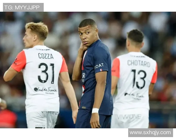 西甲激战：本菲卡与巴黎圣日耳曼战成平局补时进球引发全场狂欢