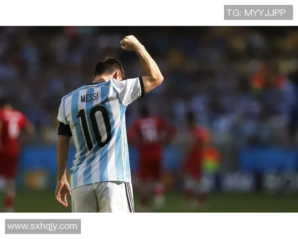 国米逆袭本菲卡3-0晋级世界杯争议判罚引发全场热议