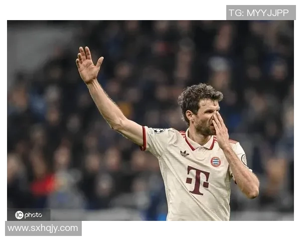 欧冠激战拜仁与国米互交白卷乌龙球瞬间点燃全场气氛