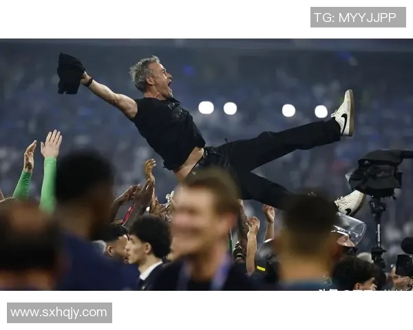 多特蒙德大胜巴黎圣日耳曼六球狂欢背后的精彩瞬间与战术解析 多特蒙德大胜巴黎圣日耳曼六球狂欢背后的精彩瞬间与战术解析