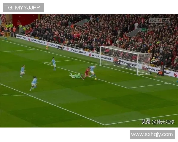 国王杯曼城大胜里昂红牌事件引发全场热议战术分析揭秘 国王杯曼城大胜里昂红牌事件引发全场热议战术分析揭秘