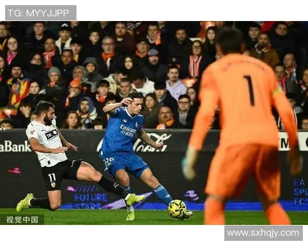 意甲赛场惊现冷门皇马以3-0战胜多特蒙德红牌事件引发全场热议