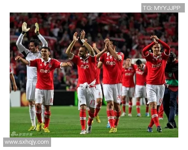 欧联杯曼城大胜本菲卡四球狂潮绝杀瞬间点燃全场激情 欧联杯曼城大胜本菲卡四球狂潮绝杀瞬间点燃全场激情